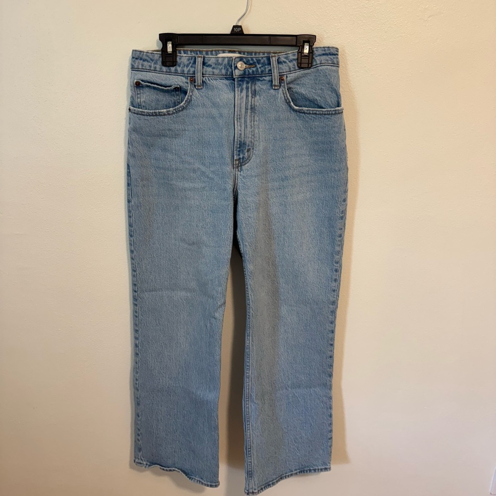Abercrombie & Fitch The 90’s Relaxed Jean High Rise
